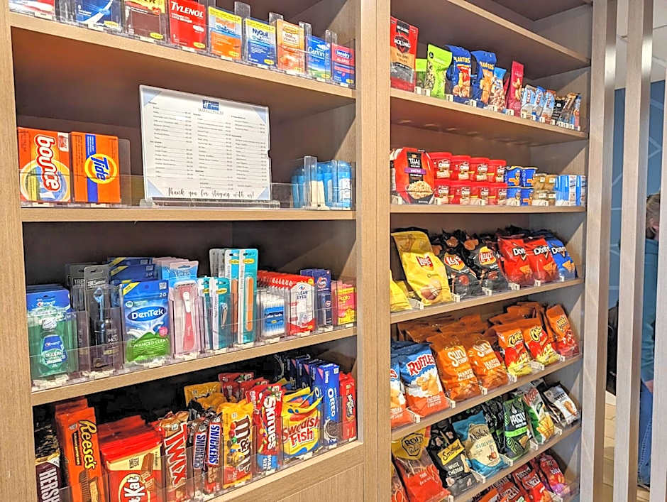 Holiday Inn Express Indianapolis Airport By IHG