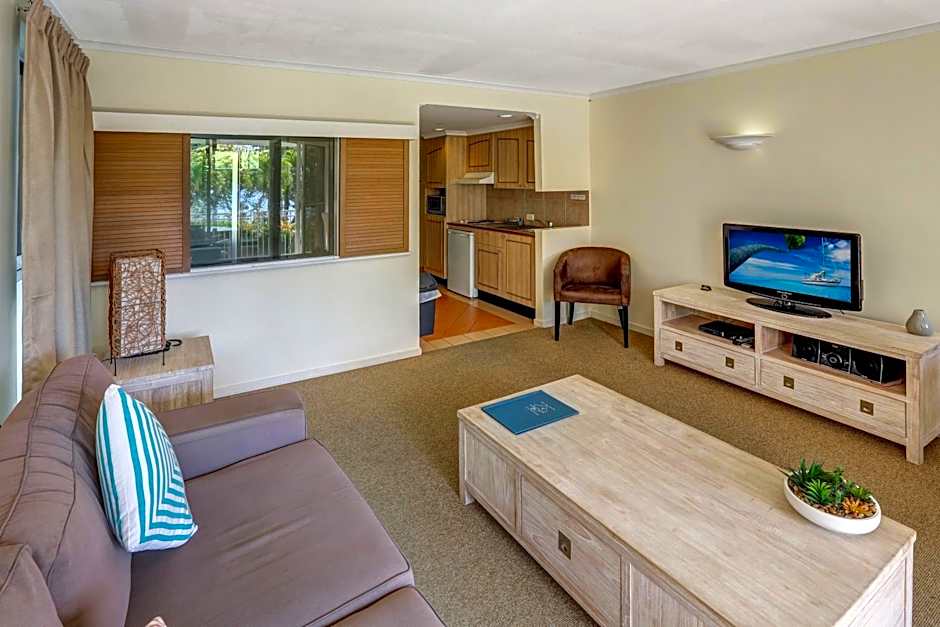 On The Beach Holiday Apartments