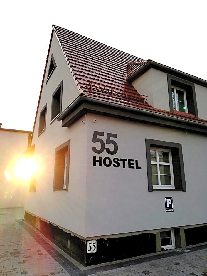 Hostel 55 - darmowy parking