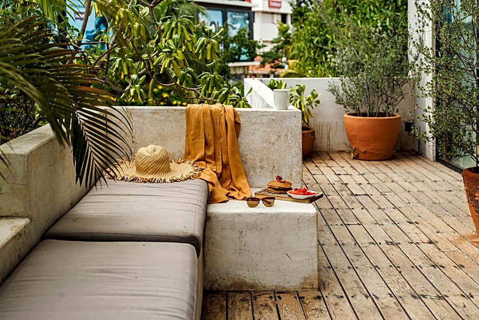 Caribbean Paradise Boutique Hotel