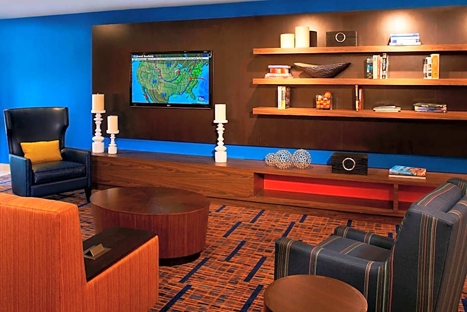 Courtyard by Marriott Cleveland Airport South