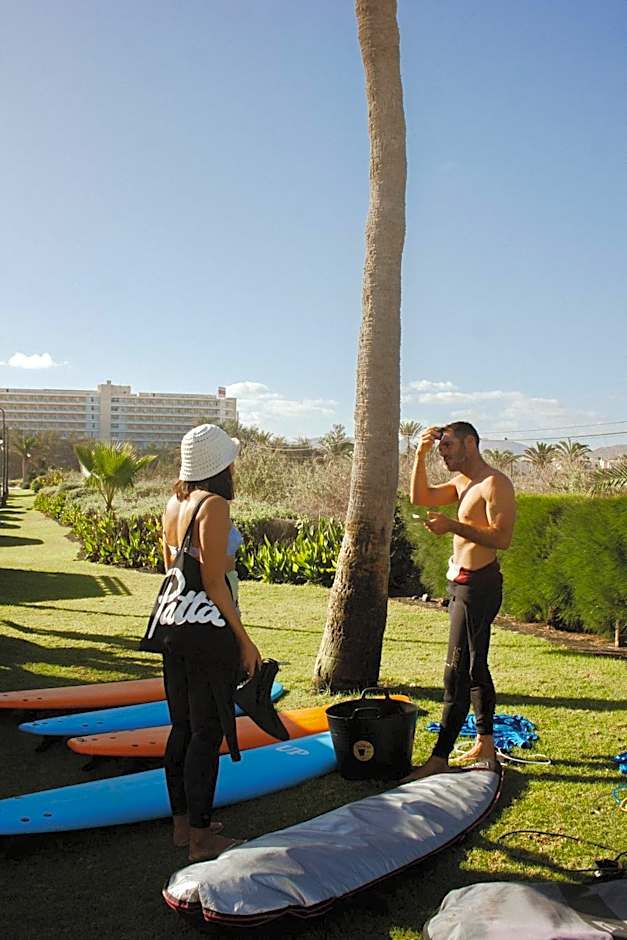 Pura Vida Surf House