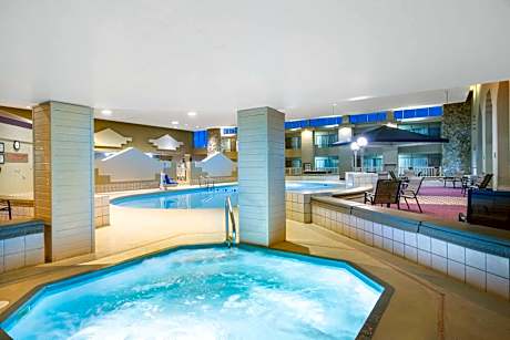 Ramada by Wyndham Midtown Grand Island