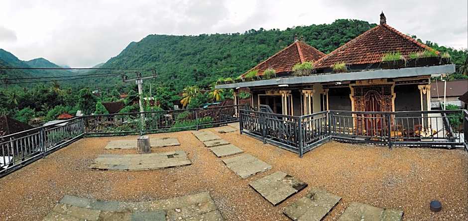 Amed Romance House