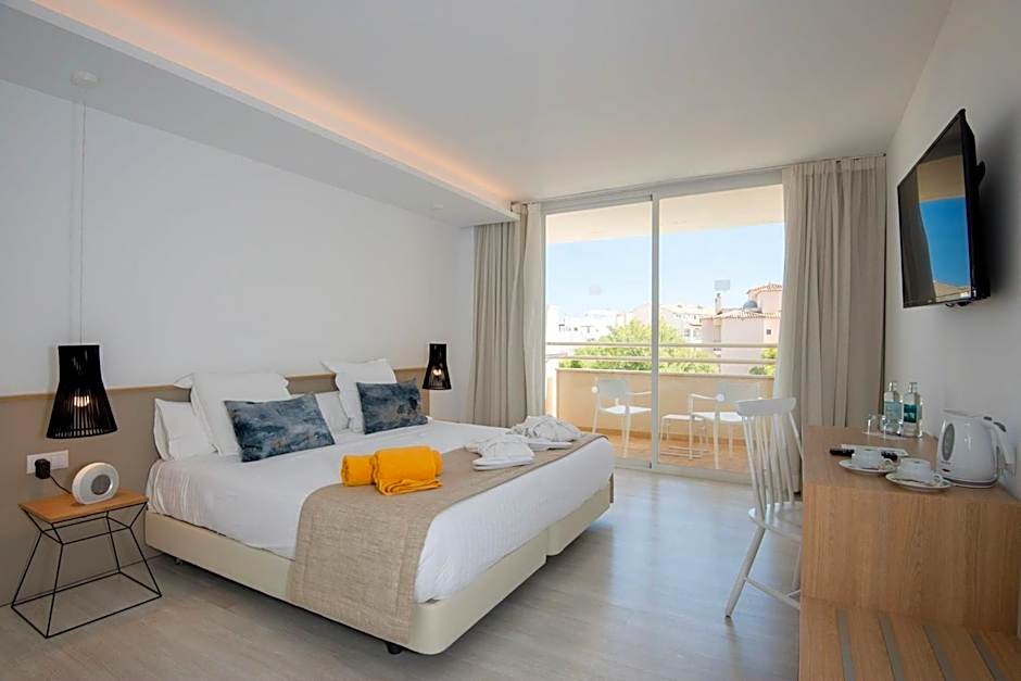 Globales Cala Bona Suites