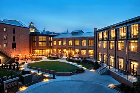 Foundry Hotel Asheville, Curio Collection By Hilton