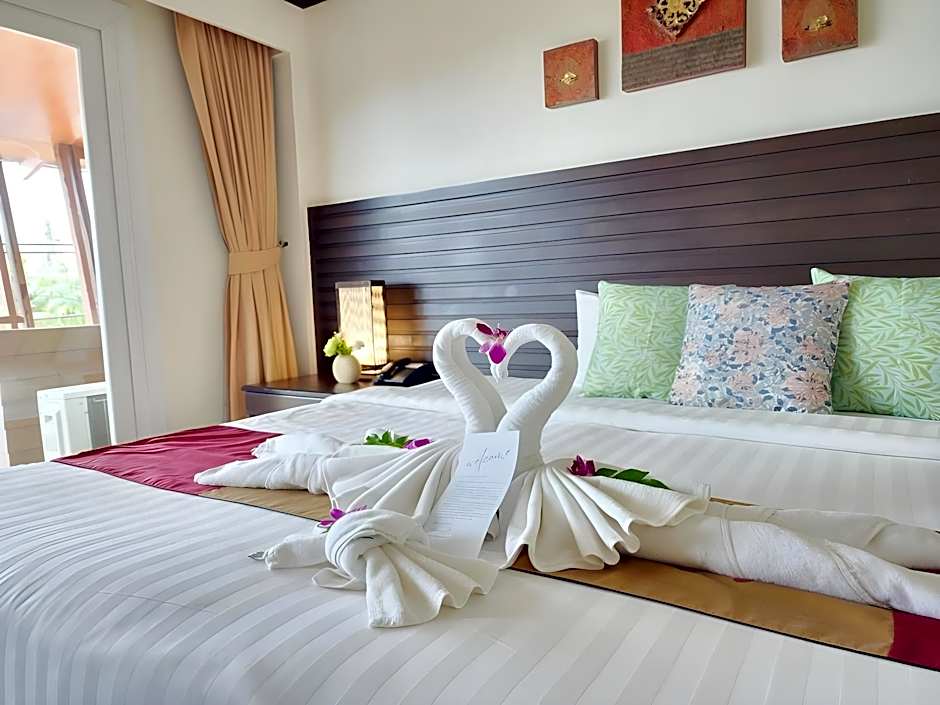 Lanta Mermaid Boutique House Hotel