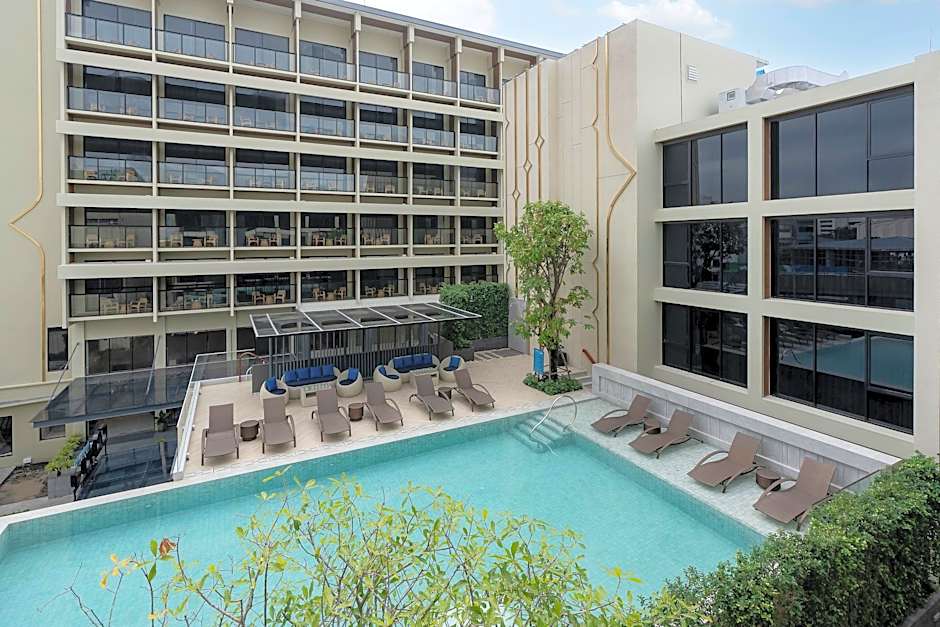 Centara Life Hotel Bangkok Phra Nakhon