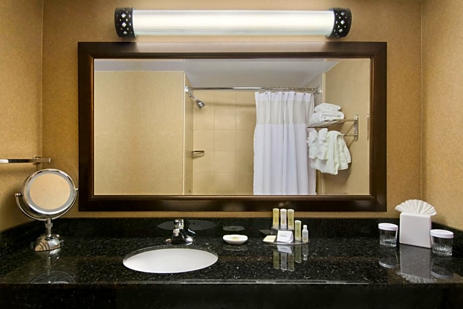 Crowne Plaza Denver International Airport