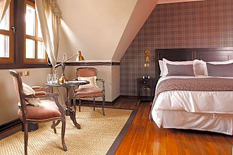 Balcony Executive Suite