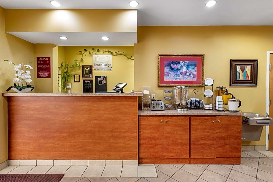 Econo Lodge Louisville Airport