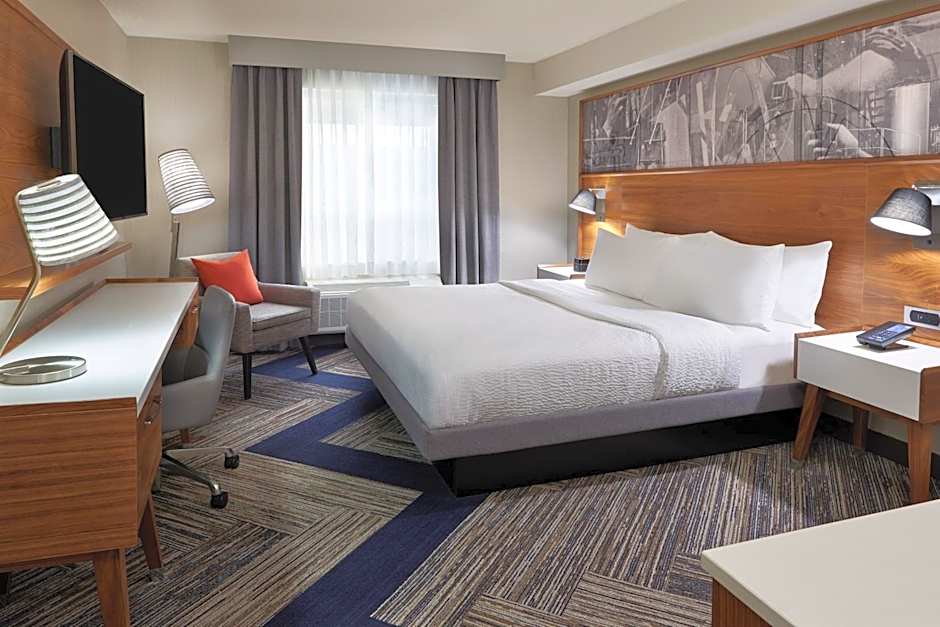 Four Points by Sheraton Vaughan