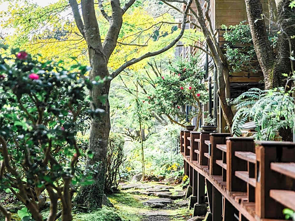 Kirishima Momijidani Seiryuso