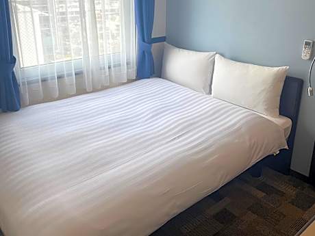 Economy Single Room - Smoking, Electronic Cigarette Only
