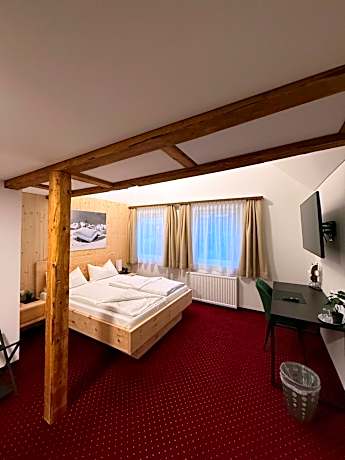 Hotel Pension Löwen nahe Feldkirch - günstige Zimmer für Urlauber, Firmen und Monteure
