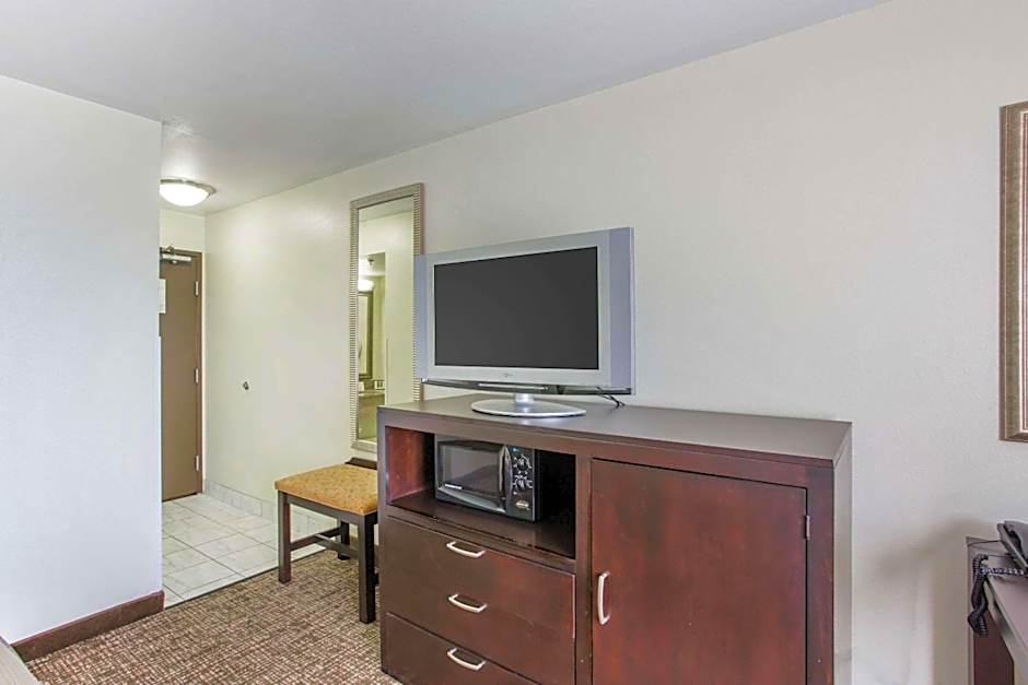 Comfort Inn Franklin Highway 96