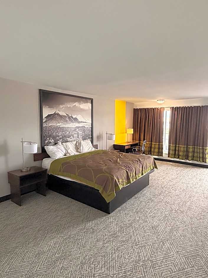 Photo 1 of 4 of 1 King Bed