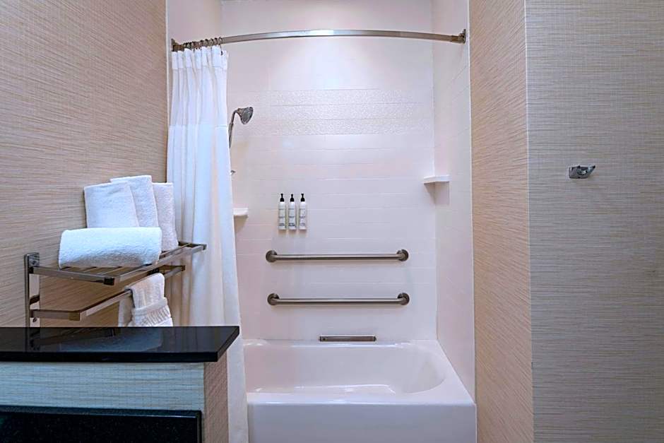 Fairfield Inn & Suites by Marriott Fredericksburg