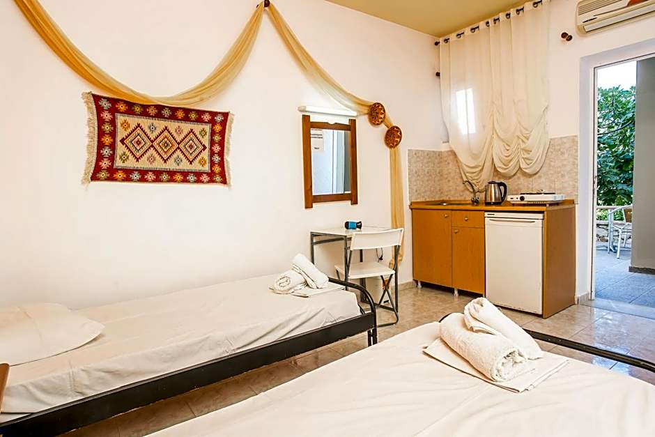 Vickys Studios Faliraki