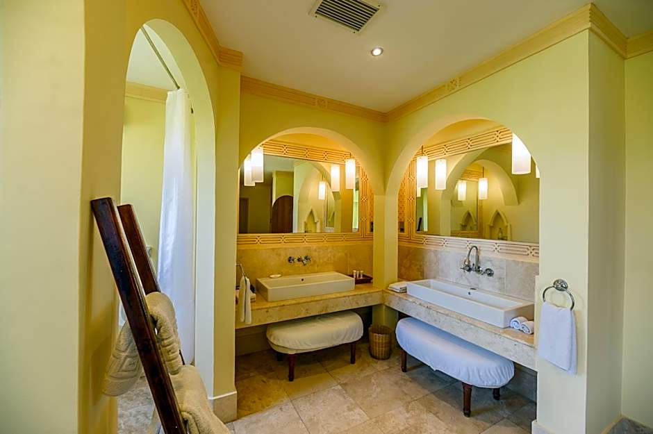 Cocoa Boutique Hotel - Your Kenyan Beachfront Bliss