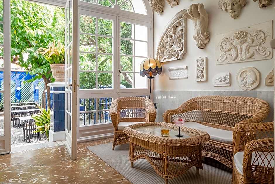 Hotel Medium Romantic