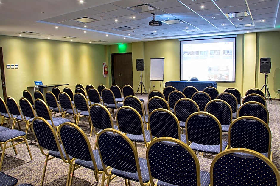 Howard Johnson Neuquen