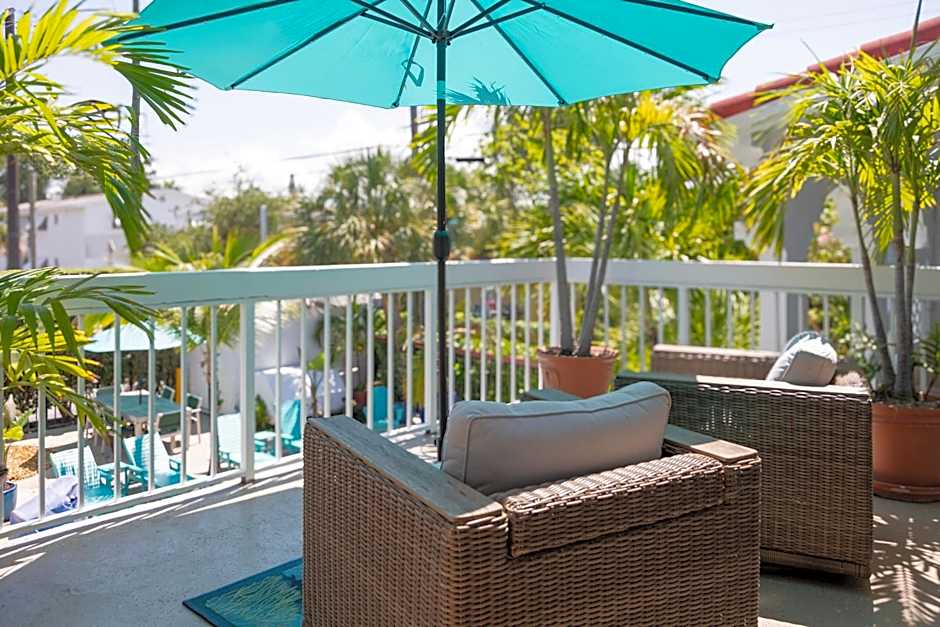 Palm Breeze Hotel