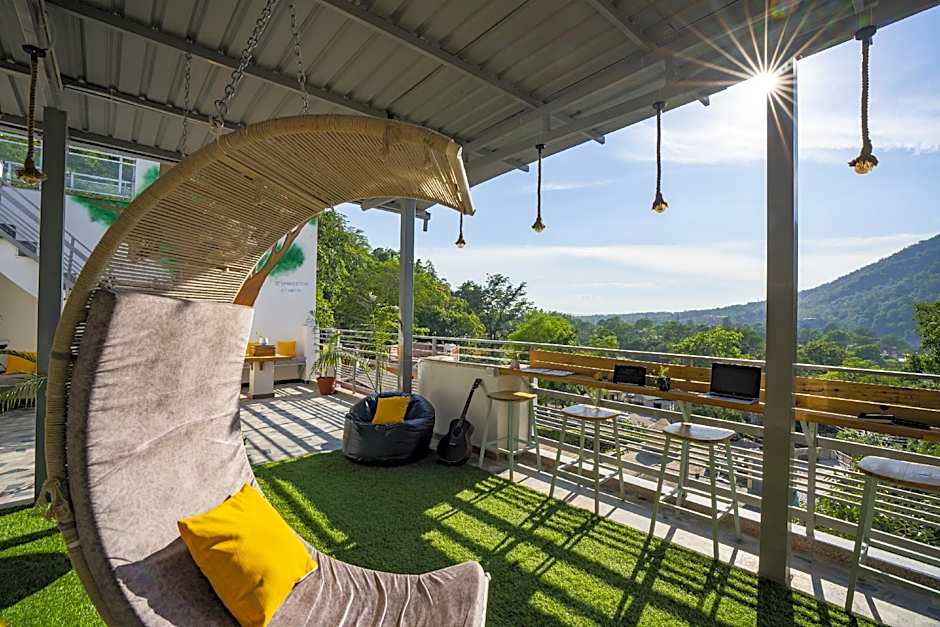 Zostel Rishikesh (Laxman Jhula)