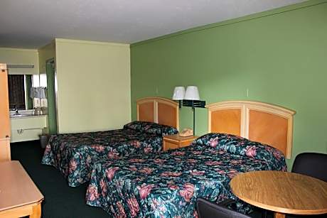 Double Room with Two Double Beds - Smoking