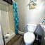 Claddagh Motel & Suites