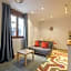 Apt with Antique Floor & lots of Sun Light
