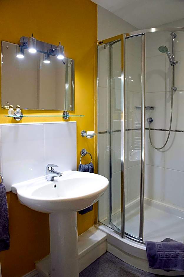 Rose and Crown Hotel