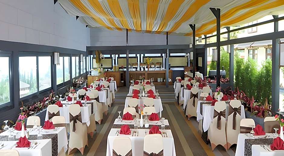 The Jayakarta Cisarua inn and villas