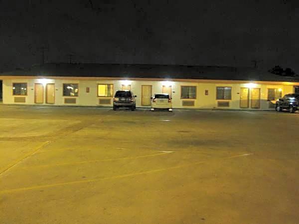 Pinn Road Inn and Suites