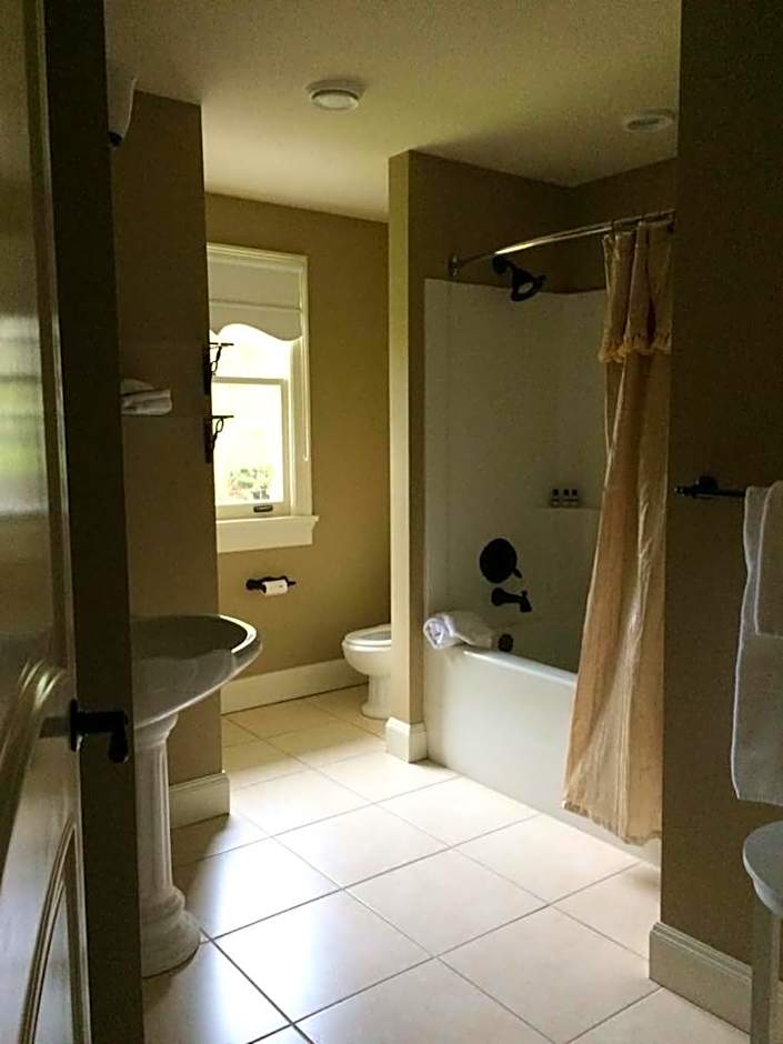 Crown Mansion Boutique Hotel & Villas