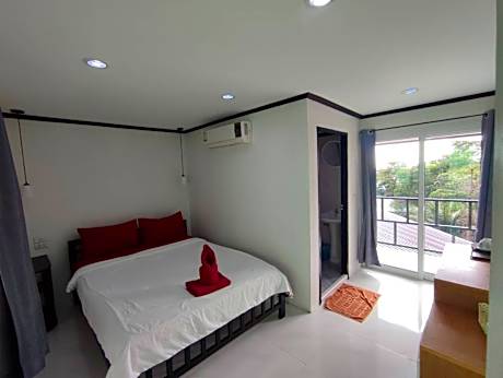 Standard Room with Balcony and Sea View