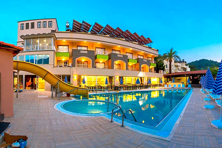 Rich Melissa Hotel