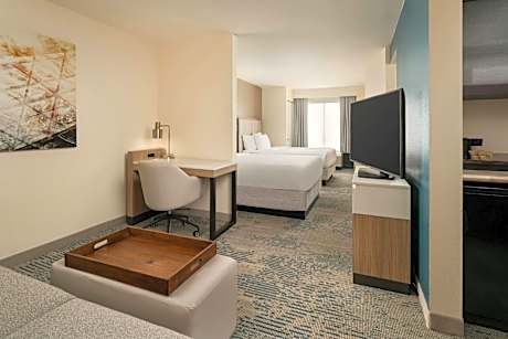 Suite with Two Double Beds and Sofa Bed - Hearing Accessible