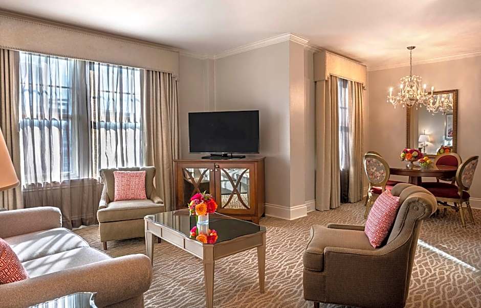 Warwick Melrose Hotel