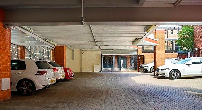 Live in Leeds Millenium Square Apartment