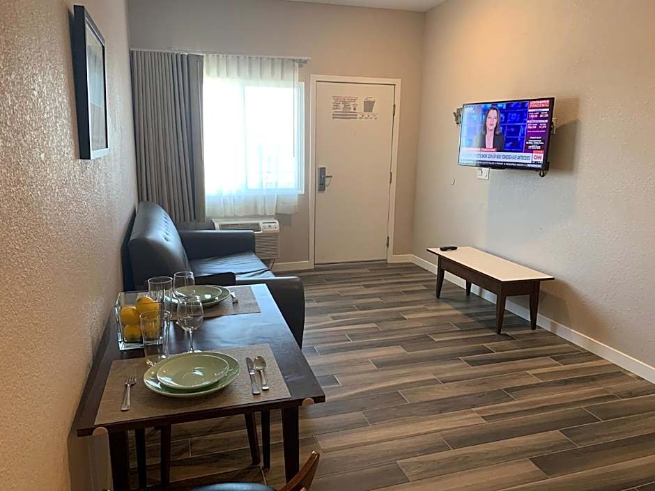 Solis Place in Old Town