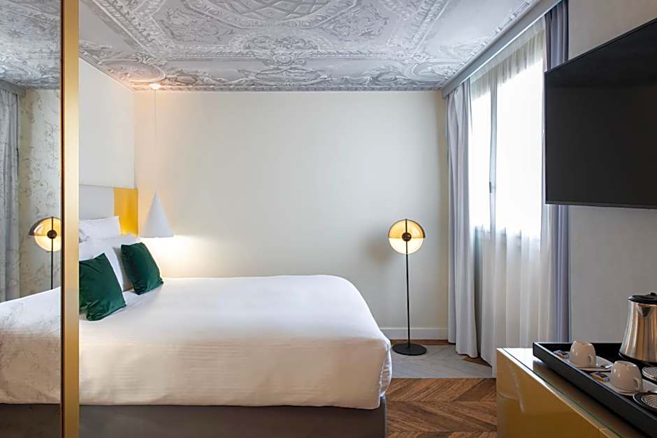 Le Louis Versailles Château Hotel-MGallery