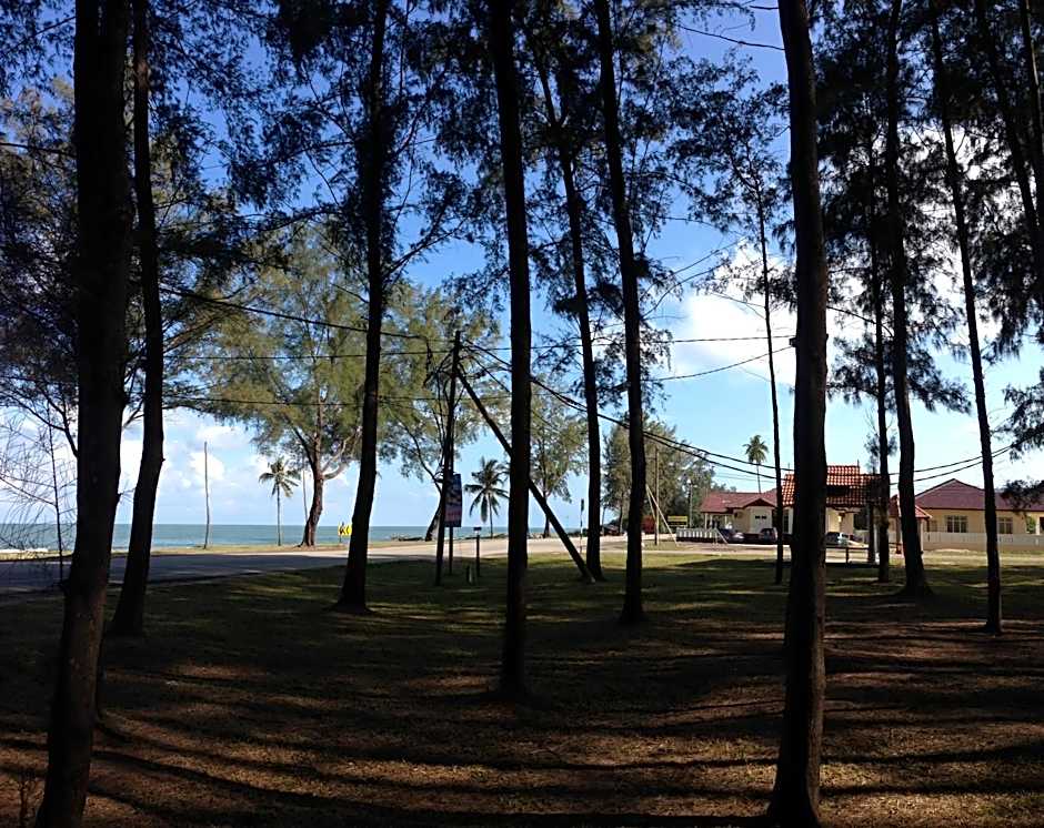 Semarak Beach Inn