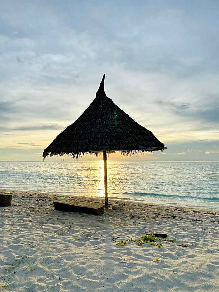 Reef Edge Thulusdhoo