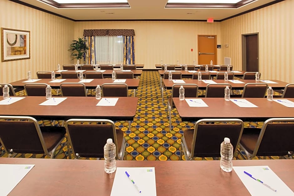 Holiday Inn Express Hotel & Suites Austin South - Buda By IHG