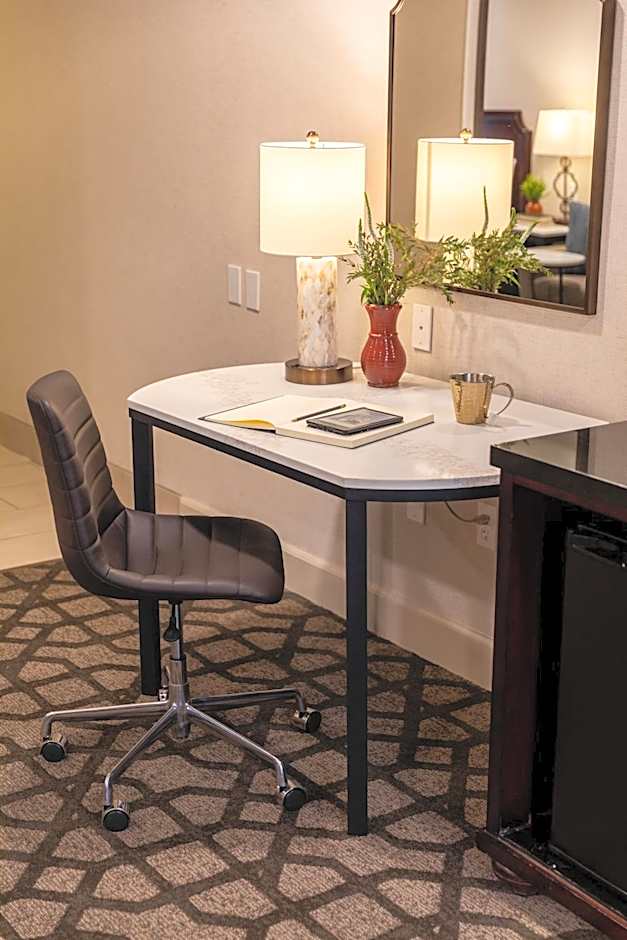 Ayres Hotel Redlands