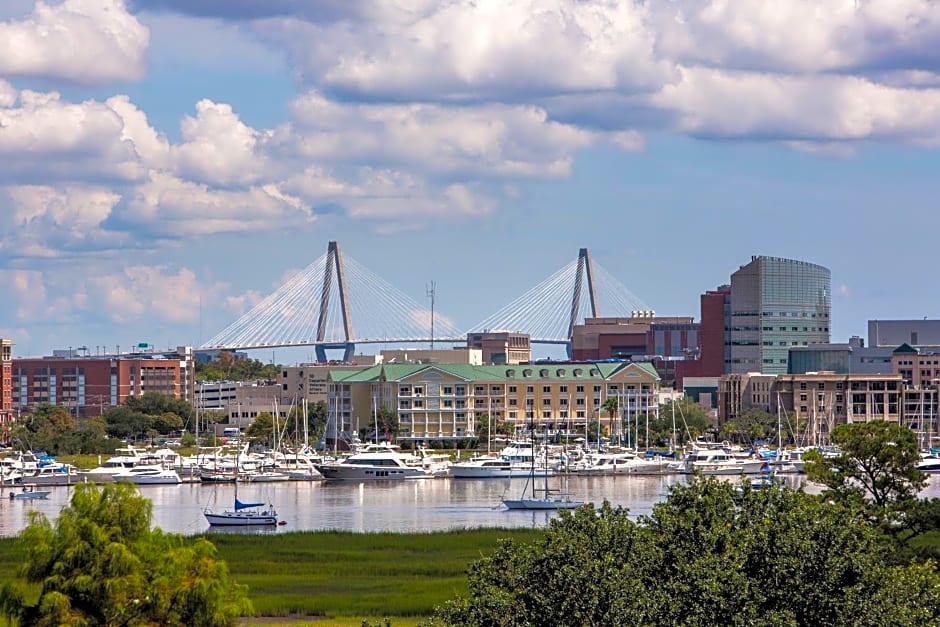 Cambria Hotel Charleston Riverview