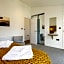 Edge of Padstow, 2 bedroom luxury lodge