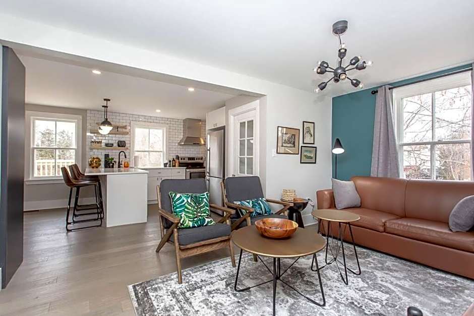 Boutique Serenity Quality Home @ downtown by the Shaw