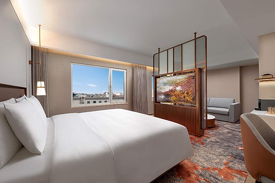 Sunworld Dynasty Hotel